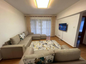 Lilac Homes 2 bedroom Apartment with a pool and a gym.